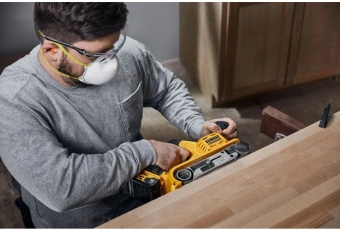 Эксцентриковая шлифмашина DeWalt DCW220NT-XJ 825Вт аккум. жестк.кейс - купить недорого с доставкой в интернет-магазине