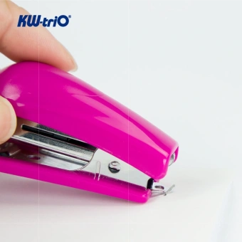 Степлер Kw-Trio 05103 Mini N10 (10листов) встроенный антистеплер ассорти 50скоб металл/пластик блистер - купить недорого с доставкой в интернет-магазине