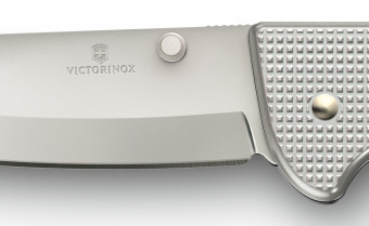 Нож перочинный Victorinox Evoke Alox (0.9415.D26) 136мм 5функц. серебристый подар.коробка - купить недорого с доставкой в интернет-магазине