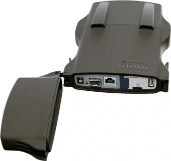 Точка доступа MikroTik NetMetal ax (L23UGSR-5HAXD2HAXD-NM) AX3000 10/100/1000BASE-TX черный - купить недорого с доставкой в интернет-магазине