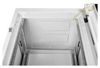 Шкаф серверный ЦМО (ШТК-М-42.6.10-1ААА-9005) напольный 42U 600x1000мм пер.дв.стекл задн.дв.стал.лист 2 бок.пан. направл.под закл.гайки 1010кг черный 855мм 133кг 180град. 2030мм IP20 - купить недорого с доставкой в интернет-магазине
