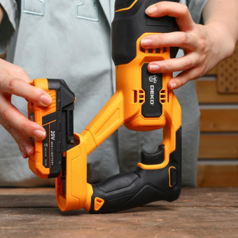 Батарея аккумуляторная Deko 063-4056 20В 2Ач Li-Ion - купить недорого с доставкой в интернет-магазине