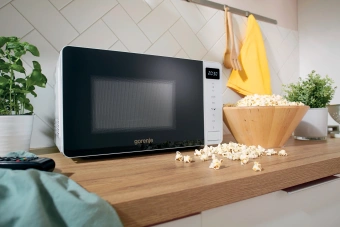 Микроволновая Печь Gorenje MO17E1W 20л. 700Вт белый - купить недорого с доставкой в интернет-магазине