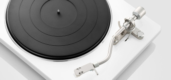 Проигрыватель винила Denon DP-400 частично автоматический белый - купить недорого с доставкой в интернет-магазине