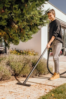 Строительный пылесос Karcher WD 3 V-17/4/20 1000Вт (уборка: сухая/влажная) желтый - купить недорого с доставкой в интернет-магазине