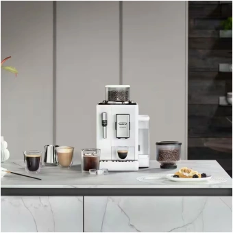 Кофемашина Delonghi Rivelia EXAM440.35.W 1450Вт белый - купить недорого с доставкой в интернет-магазине