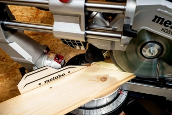 Торцовочная пила Metabo KGSV 216 MC 1500Вт 5300об/мин d=216мм - купить недорого с доставкой в интернет-магазине