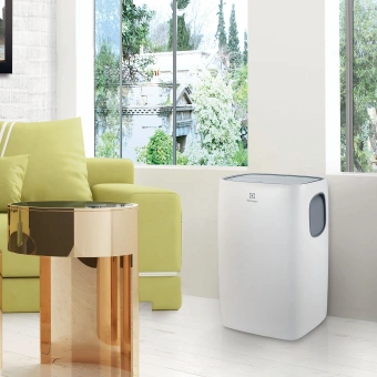 Кондиционер мобильный Electrolux Loft EACM-15 CL/N3 белый площ.37м2 - купить недорого с доставкой в интернет-магазине