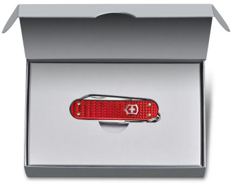Нож перочинный Victorinox Classic Precious Alox (0.6221.401G) 58мм 5функц. красный подар.коробка - купить недорого с доставкой в интернет-магазине