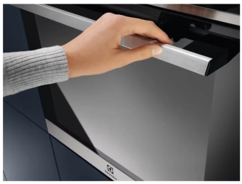 Духовой шкаф Электрический Electrolux EOE8P39WX черный/нержавеющая сталь - купить недорого с доставкой в интернет-магазине