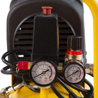 Компрессор поршневой Denzel DLC1300/24 безмасляный 206л/мин 24л 1300Вт желтый/черный - купить недорого с доставкой в интернет-магазине