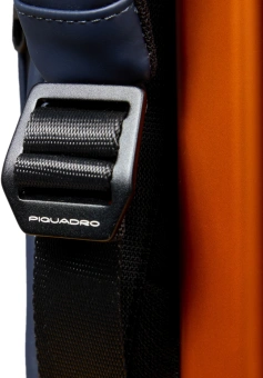 Рюкзак Piquadro Corner 2.0 CA6638C2OW/BLU синий полиуретан/полиэстер - купить недорого с доставкой в интернет-магазине