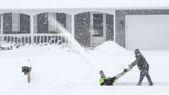 Снегоуборщик электр. Greenworks GD60PST 2кВт - цена, купить или заказать с доставкой в интернет-магазине Снегоуборщик электр. Greenworks GD60PST 2кВт - купить недорого с доставкой в интернет-магазине