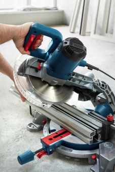 Торцовочная пила Bosch GCM 216 1300Вт 4800об/мин d=216мм - купить недорого с доставкой в интернет-магазине