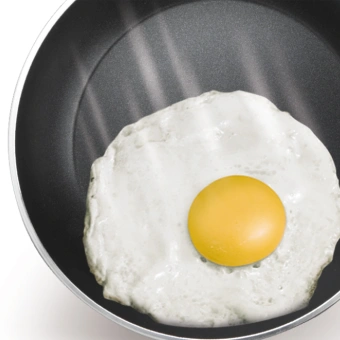 Сковорода Rondell Fest RDA-1338 круглая 24см покрытие: Xylan Plus ручка несъемная (без крышки) черный - купить недорого с доставкой в интернет-магазине