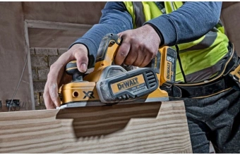 Рубанок DeWalt DCP580N-XJ 82мм 15000об/мин - купить недорого с доставкой в интернет-магазине