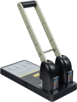 Дырокол Silwerhof Daily макс.:150лист. пластик черный отв.:2 с линейкой - купить недорого с доставкой в интернет-магазине