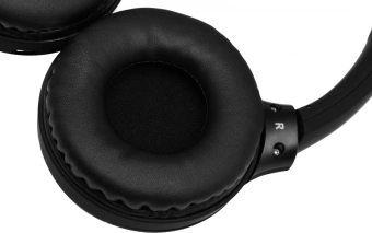 Гарнитура накладные Hyundai H-HP101 черный беспроводные bluetooth оголовье - купить недорого с доставкой в интернет-магазине