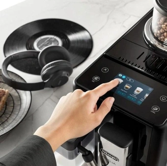 Кофемашина Delonghi Rivelia EXAM440.55.B 1450Вт серебристый/черный - купить недорого с доставкой в интернет-магазине