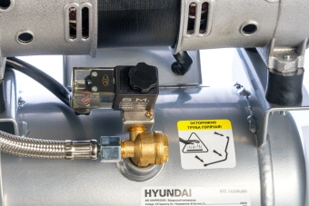 Компрессор поршневой Hyundai HYC 14206LMS безмасляный 140л/мин 6л 750Вт серебристый - купить недорого с доставкой в интернет-магазине