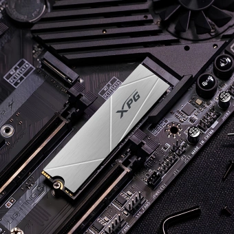 Накопитель SSD A-Data PCIe 4.0 x4 512GB AGAMMIXS60-512G-CS Gammix S60 XPG M.2 2280 - купить недорого с доставкой в интернет-магазине