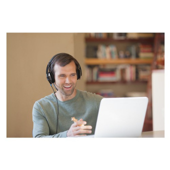 Наушники с микрофоном Logitech H540 черный 1.8м накладные USB оголовье (981-000480) - купить недорого с доставкой в интернет-магазине