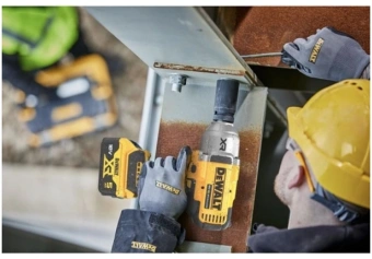 Гайковерт DeWalt DCF900P2T аккум. патрон:квад.1/2" (кейс в комплекте) - купить недорого с доставкой в интернет-магазине