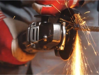 Углошлифовальная машина Интерскол УШМ-125/18В без АКБ и ЗУ 8500об/мин рез.шпин.:M14 d=125мм жестк.кейс (578.0.0.70) - купить недорого с доставкой в интернет-магазине