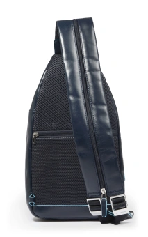 Рюкзак слинг мужской Piquadro Blue Square CA4827B2/BLU2 синий натур.кожа - купить недорого с доставкой в интернет-магазине