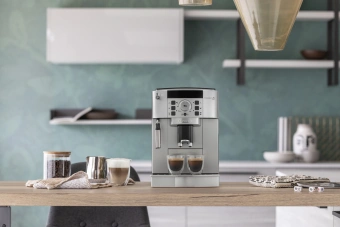 Кофемашина Delonghi Magnifica S ECAM22.110.SB 1450Вт серебристый - купить недорого с доставкой в интернет-магазине