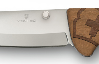 Нож перочинный Victorinox Evoke Wood (0.9415.D630) 136мм 4функц. дерево подар.коробка - купить недорого с доставкой в интернет-магазине