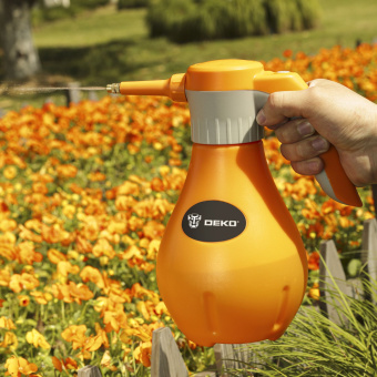 Опрыскиватель Deko DKSP14 аккум. 2л оранжевый/серый (065-0952) - купить недорого с доставкой в интернет-магазине