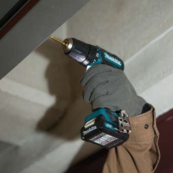 Дрель-шуруповерт Makita DF332DWME аккум. патрон:быстрозажимной (кейс в комплекте) - купить недорого с доставкой в интернет-магазине