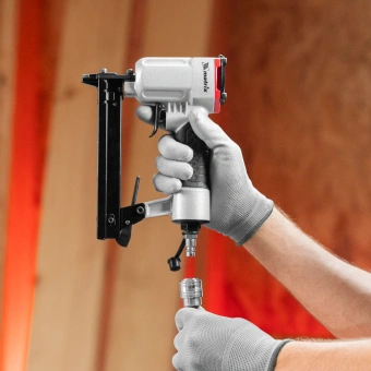 Пистолет степлер Matrix 57420 85л/мин черный/серебристый - купить недорого с доставкой в интернет-магазине