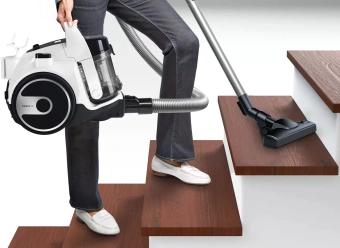 Пылесос Bosch Serie 2 BGS05A222 700Вт белый/черный - купить недорого с доставкой в интернет-магазине