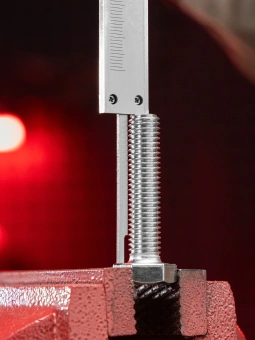 Штангенциркуль нониусный Matrix 316315 серый пластиковый футляр - купить недорого с доставкой в интернет-магазине