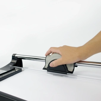 Резак дисковый Kw-Trio 3018 A4/15лист./360мм/автоприжим/защитный экран - купить недорого с доставкой в интернет-магазине