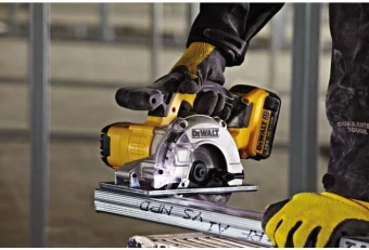 Циркулярная пила (дисковая) DeWalt DCS373N 460Вт (ручная) D диска.:140мм - купить недорого с доставкой в интернет-магазине