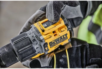 Шуруповерт DeWalt DCD805P2T-QW аккум. патрон:быстрозажимной (кейс в комплекте) - купить недорого с доставкой в интернет-магазине