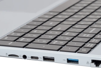 Ноутбук Digma Pro Breve Ryzen 5 Pro 5675U 16Gb SSD512Gb AMD Radeon Graphics 15.6" IPS FHD (1920x1080) Windows 11 Pro silver WiFi BT Cam 4500mAh (DN15R5-ADXW08) - купить недорого с доставкой в интернет-магазине