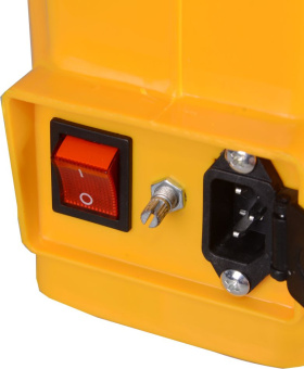 Опрыскиватель Huter SP SP-12/8AC аккум. ранц. 12л желтый/черный (70/13/39) - купить недорого с доставкой в интернет-магазине