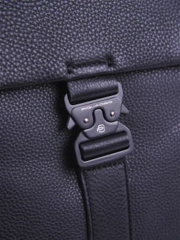 Рюкзак Piquadro Than CA6609S135/N черный кожа - купить недорого с доставкой в интернет-магазине