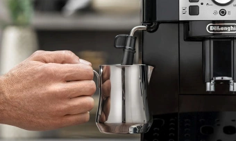 Кофемашина Delonghi Magnifica S ECAM22.110.B 1450Вт черный - купить недорого с доставкой в интернет-магазине