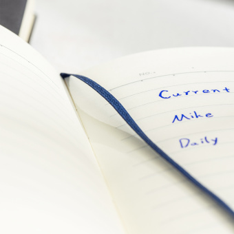 Блокнот Deli EN123LGREY A5 210х143мм искусст. кожа 80л линейка твердая обложка серый - купить недорого с доставкой в интернет-магазине