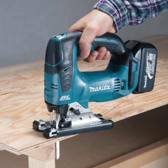 Лобзик Makita DJV182Z 3500ходов/мин от аккумулятора - купить недорого с доставкой в интернет-магазине