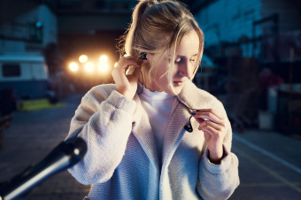 Наушники вкладыши Sennheiser IE 100 Pro 1.3м черный проводные в ушной раковине (508940) - купить недорого с доставкой в интернет-магазине