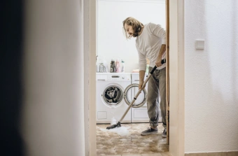 Строительный пылесос Karcher WD 6 P S V-30/6/22/T 1300Вт (уборка: сухая/влажная/выдув/сбор воды) желтый - купить недорого с доставкой в интернет-магазине
