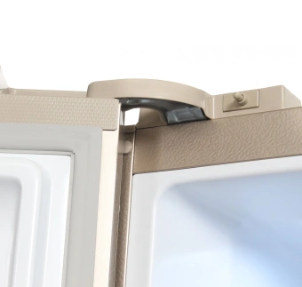 Холодильник Hyundai CS6073FV 3-хкамерн. шампань стекло инвертер - купить недорого с доставкой в интернет-магазине