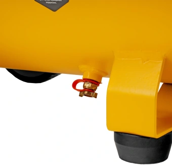 Компрессор поршневой Denzel DK1800/50,Х-PRO масляный 280л/мин 50л 1800Вт желтый/черный - купить недорого с доставкой в интернет-магазине