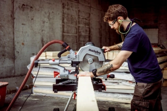 Торцовочная пила Metabo KGS 305 M 1600Вт 3700об/мин d=305мм - купить недорого с доставкой в интернет-магазине